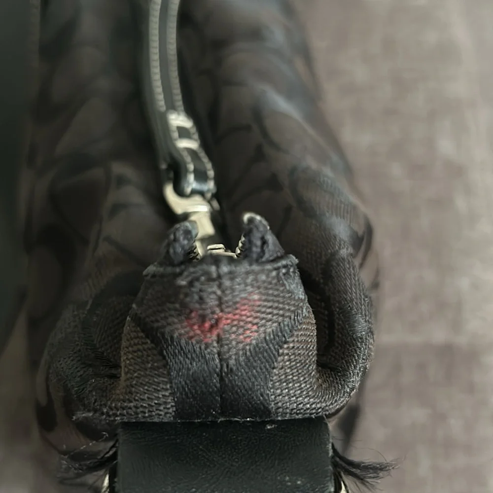 VTG Coach Black Canvas Signature Monogram Crossbody Bag White Stitching K2K-6347 - Picture 15 of 15